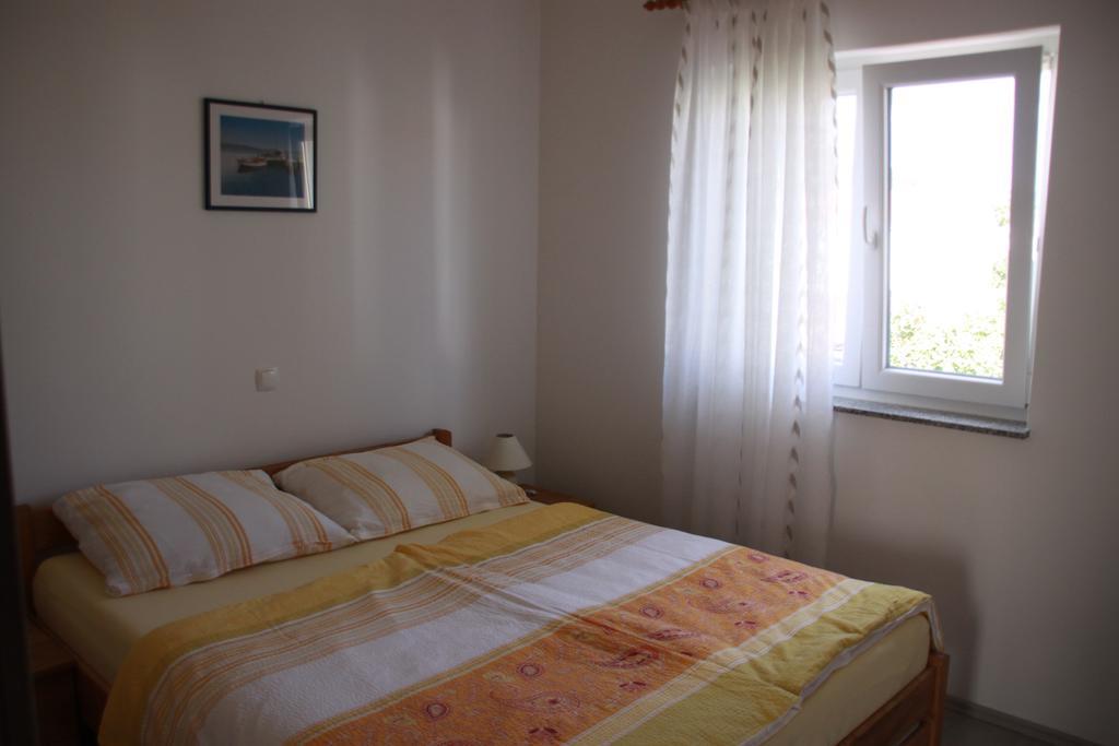 Mediterranean Oasis Apartments Baška Zimmer foto